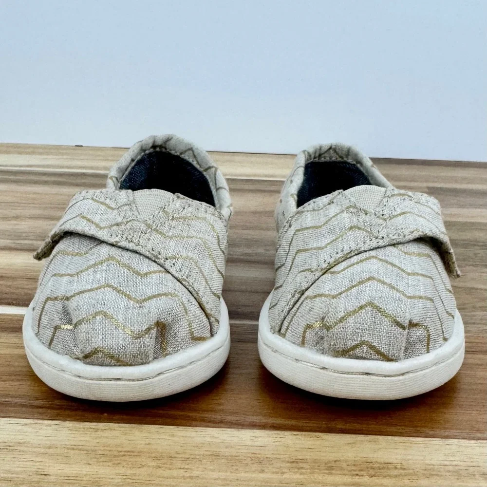 TOMS Alpargata Kids Gold Chevron Slip On Shoes T5 Toddler Casual‎ Comfort